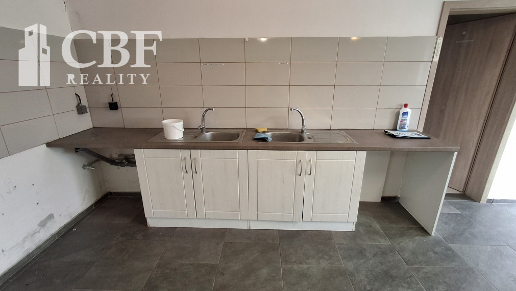 Na prenájom predajňa / sklad v Rožňave