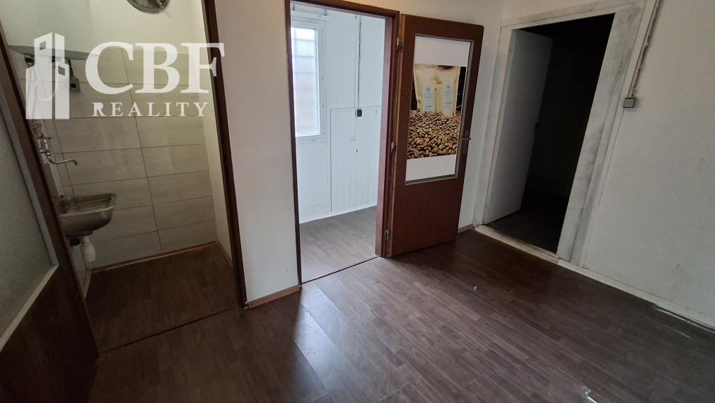 Na prenájom predajňa / sklad v Rožňave