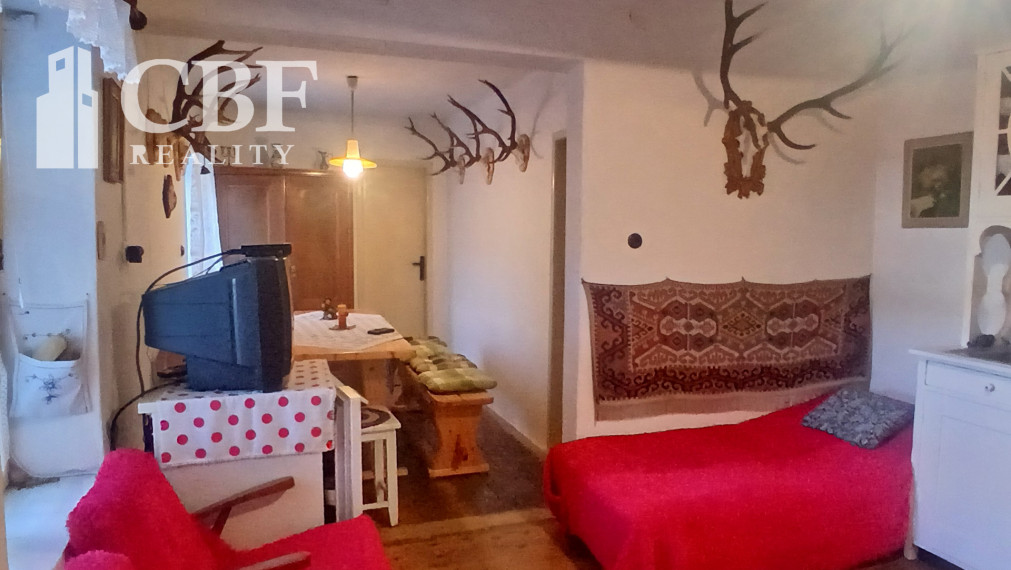 Na Predaj! Útulný banícky domček so záhradkou v Dobšinej.