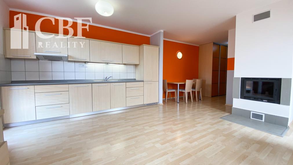 Priestranný 2-izbový apartmán v centre Popradu s parkovaním