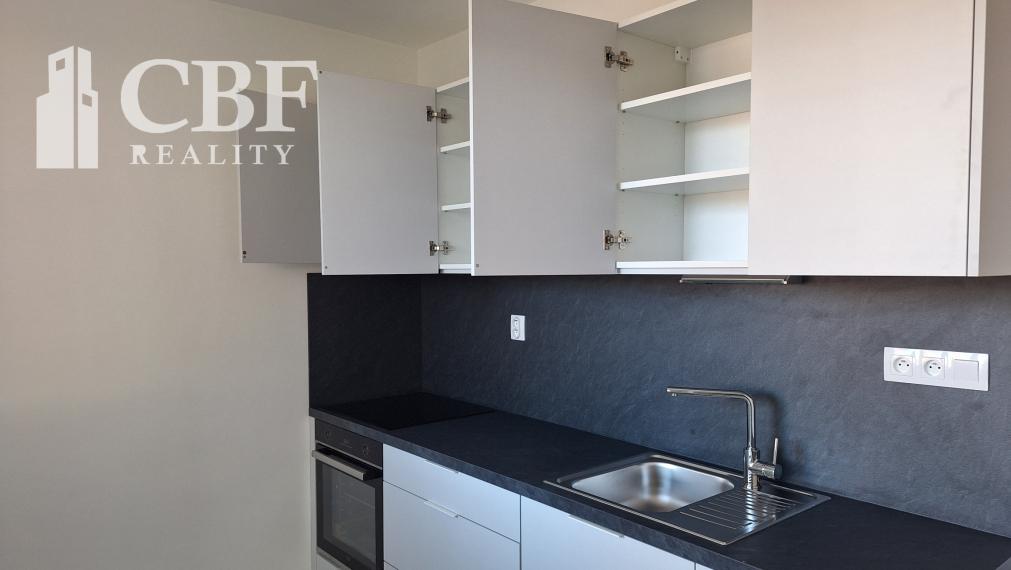 1-IZBOVÝ BYT S DVOMI LOGGIAMI NA PRENÁJOM !