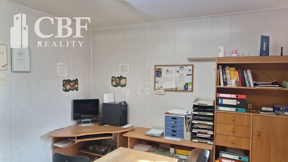 OBJEKT V CENTRE MESTA ROŽŇAVA NA PREDAJ !