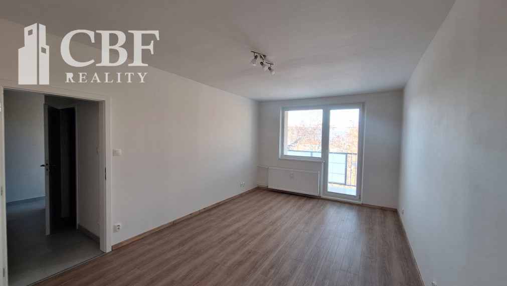 REZERVOVANÉ !1-IZBOVÝ BYT S DVOMA BALKÓNMI NA PRENÁJOM !