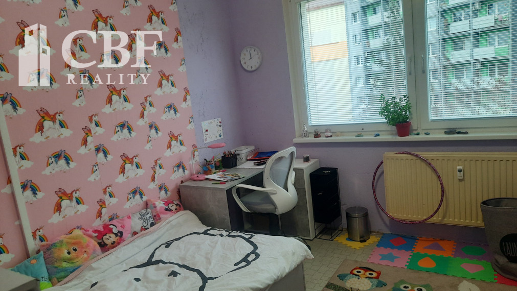 3-IZBOVÝ BYT NA PRENÁJOM EDELÉNYSKA ULICA ROŽŇAVA