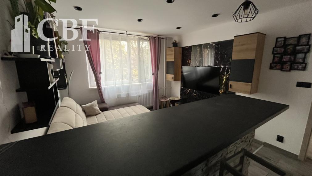 Na predaj 3-izbový byt s balkónom na Zakarpatskej ulici