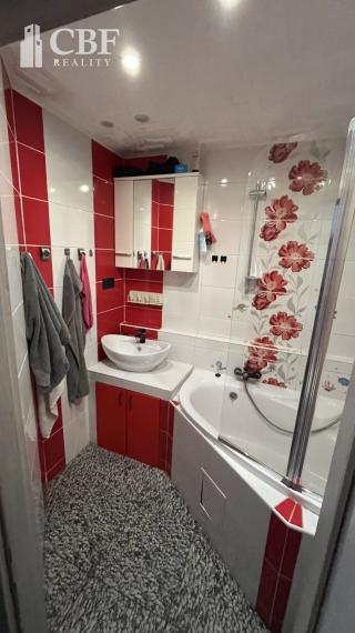 Na predaj 3-izbový byt s balkónom na Zakarpatskej ulici