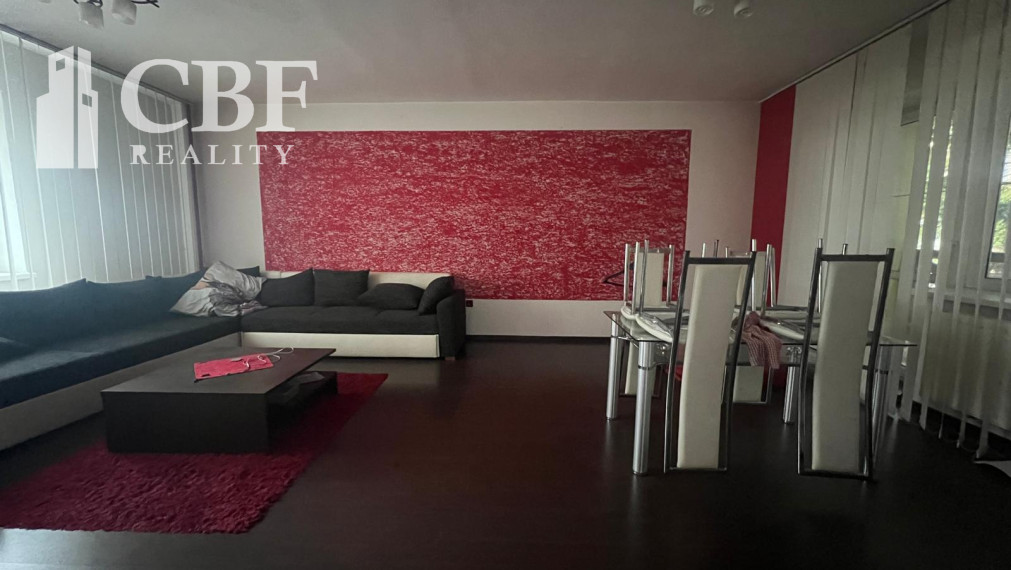 Na prenájom dom  na ulici Tehelná