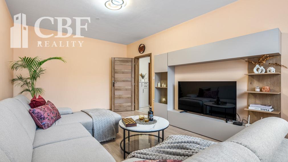 PREDAJ Kompletné zrekonštruovaný a zariadený 2i byt s balkónom – Poprad