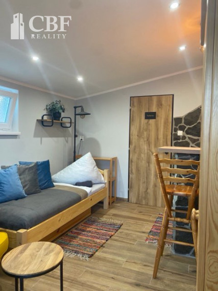 GARSÓNKA NA PRENÁJOM V MESTE ROŽŇAVA