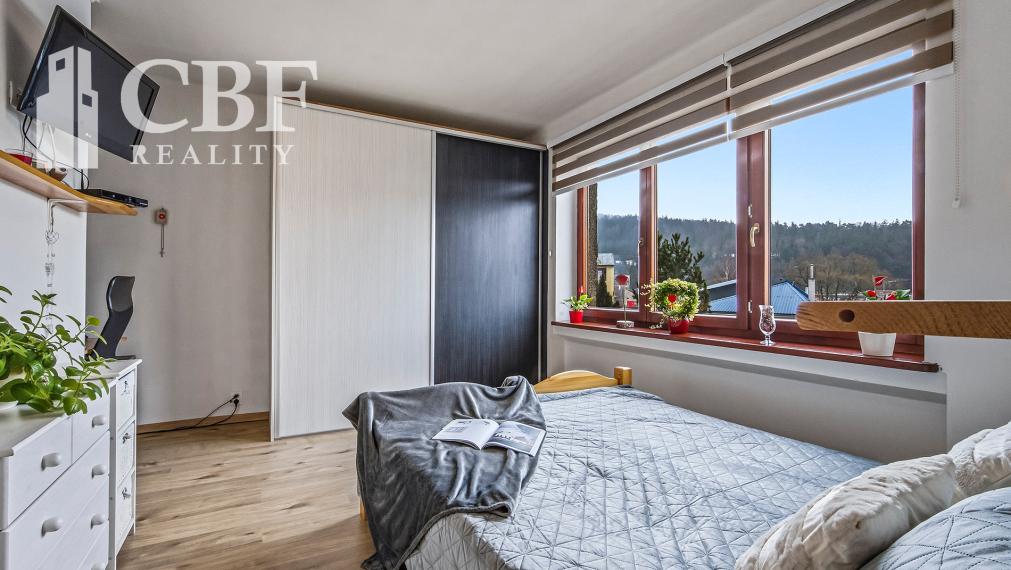 PREDAJ 3i byt s atmosférou domu, súkromnou záhradou a nízkymi nákladmi