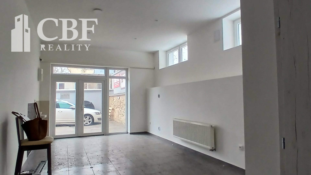 Prenájom multifunkčného priestoru o rozlohe 41 m2 v Rožňave