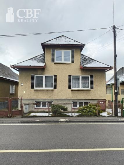 Dom na predaj - Sedliacka Dubová - pozemok 922 m2