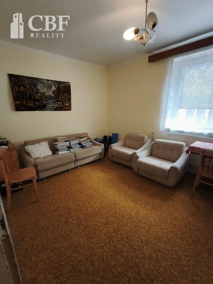 Dom na predaj - Sedliacka Dubová - pozemok 922 m2