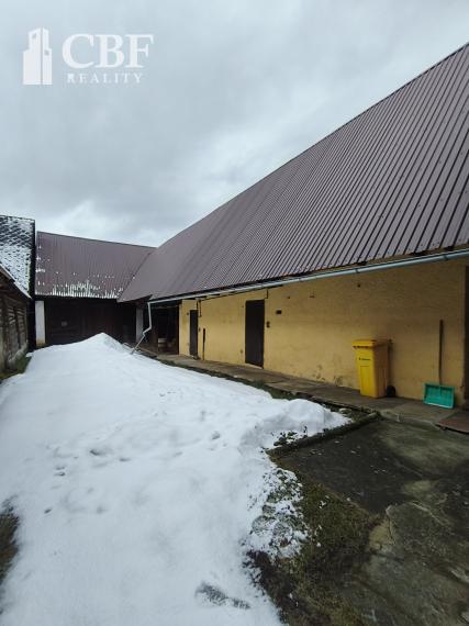 Dom na predaj - Sedliacka Dubová - pozemok 922 m2