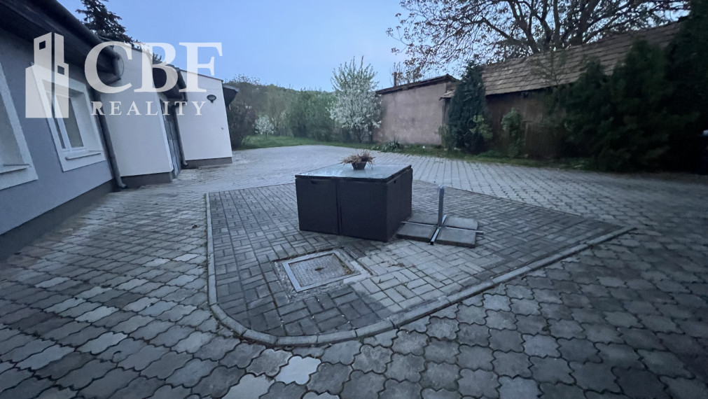 PRENÁJOM  - 3  IZBOVÝ BYT V RD S BALKÓNOM  V PLEŠIVEC