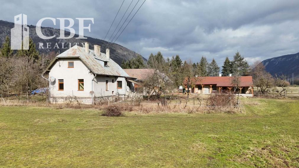 Jedinečná usadlosť na samote pod Silickou planinou -Gombasek