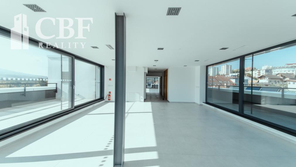 Reprezentatívne priestory pre sídlo firmy v centre Námestova