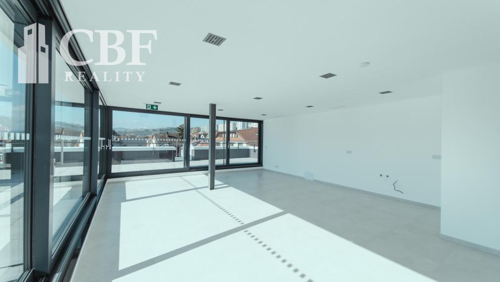 Reprezentatívne priestory pre sídlo firmy v centre Námestova