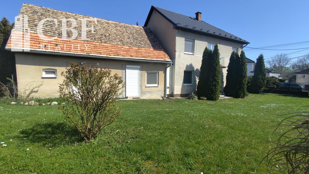 Tomášovce-   rodinný dom na predaj s veľkým pozemkom