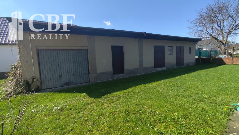 Tomášovce-   rodinný dom na predaj s veľkým pozemkom