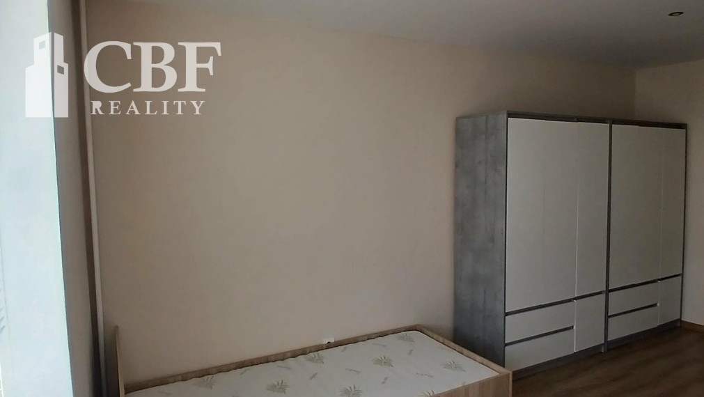 NA PREDAJ 3-IZBOVÝ BYT RENOVOVANÝ, VARGOVÉ POLE - ROŽŇAVA