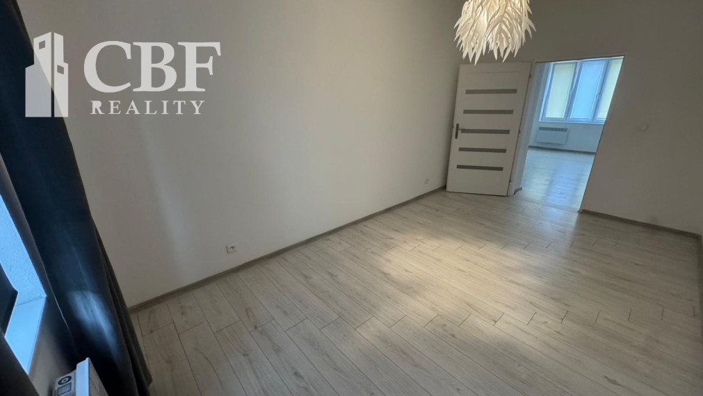 Plešivec-na predaj moderný a priestranný 2-izbový byt po kompletnej rekonštrukcii