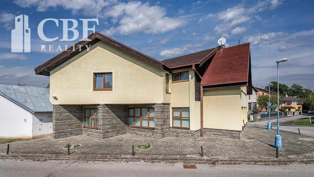 Reprezentatívna administratívna budova na predaj–Poprad Veľká