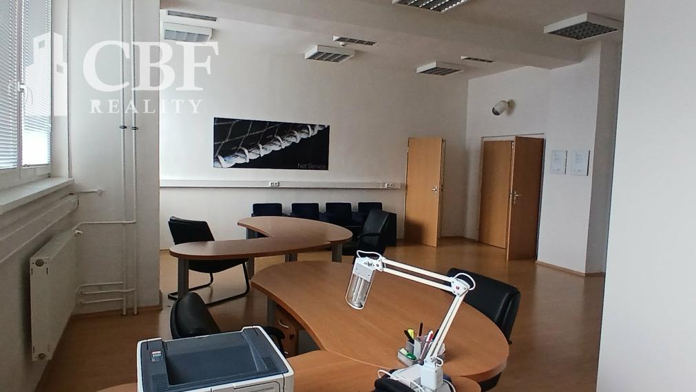Na prenájom administratívne priestory- Brzotín- Bak