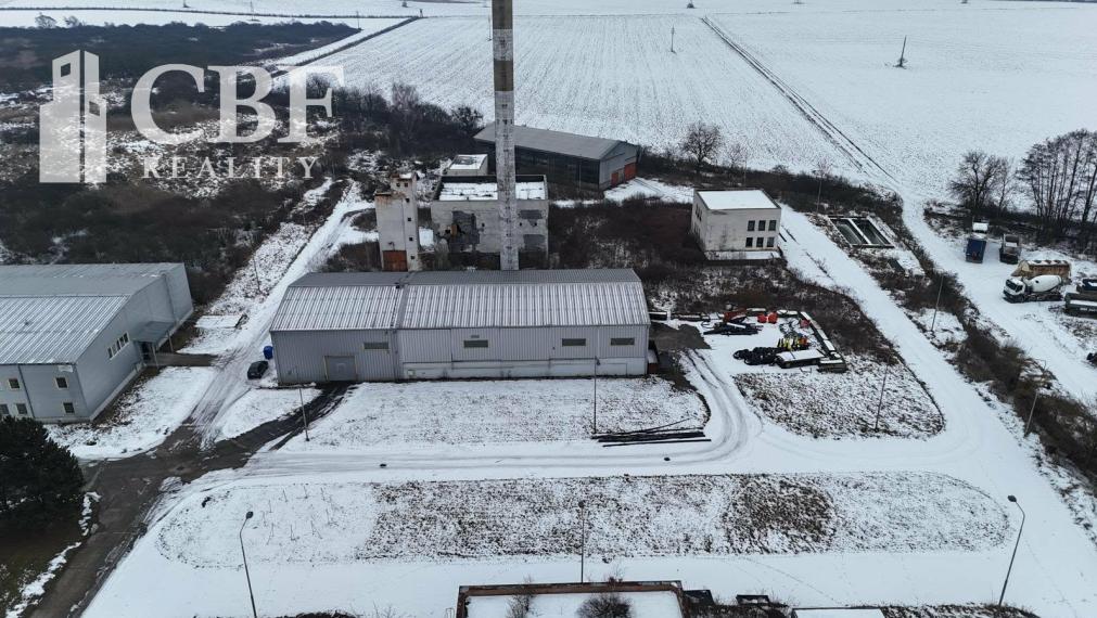 Na prenájom - Výrobná hala s vykurovaním- Brzotín-Bak