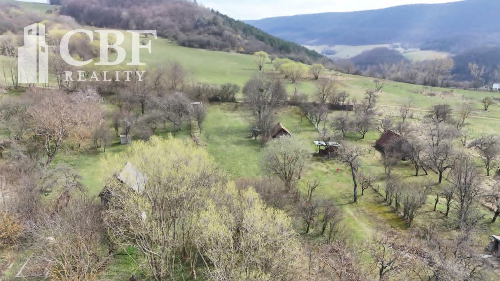 NA PREDAJ EXKLUZÍVNY POZEMOK V OBCI LÚČKA