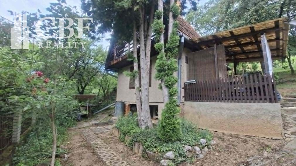 Na predaj chatársky raj pod Hrušovským nebom