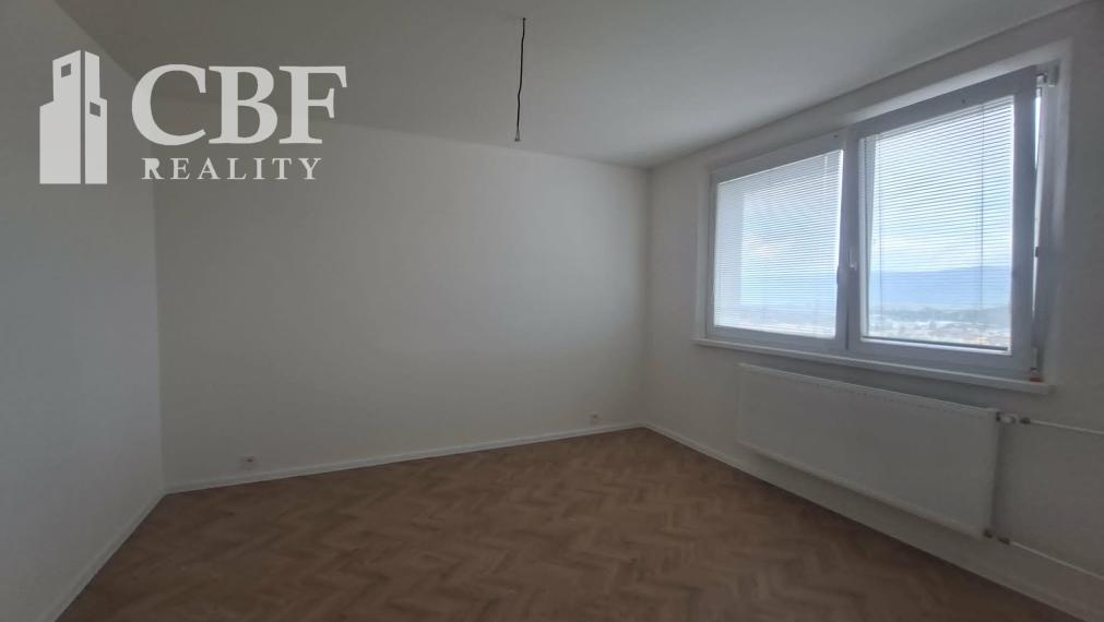 NA PREDAJ KOMPLETNE ZREKONŠTRUOVANÝ 4-IZBOVÝ BYT S BALKÓNOM