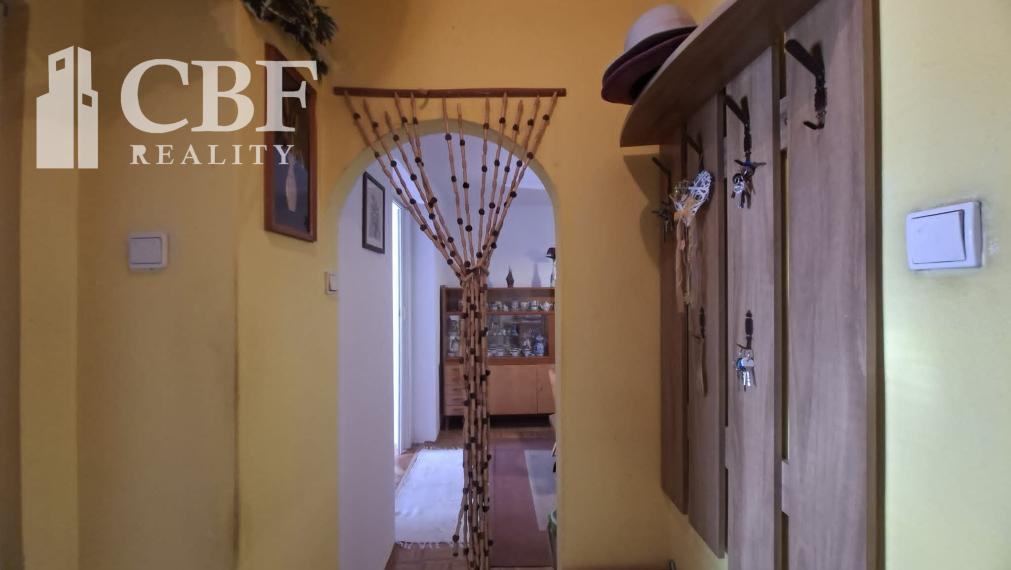 NA PREDAJ PRIESTRANNÝ 2-IZBOVÝ BYT S BALKÓNOM, VARGOVÉ POLE