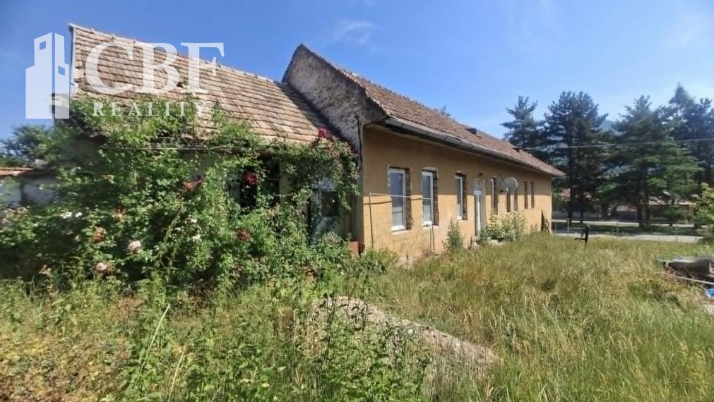 EXKLUZÍVNE! Priestranný 4- izbový rodinný dom v Štítniku