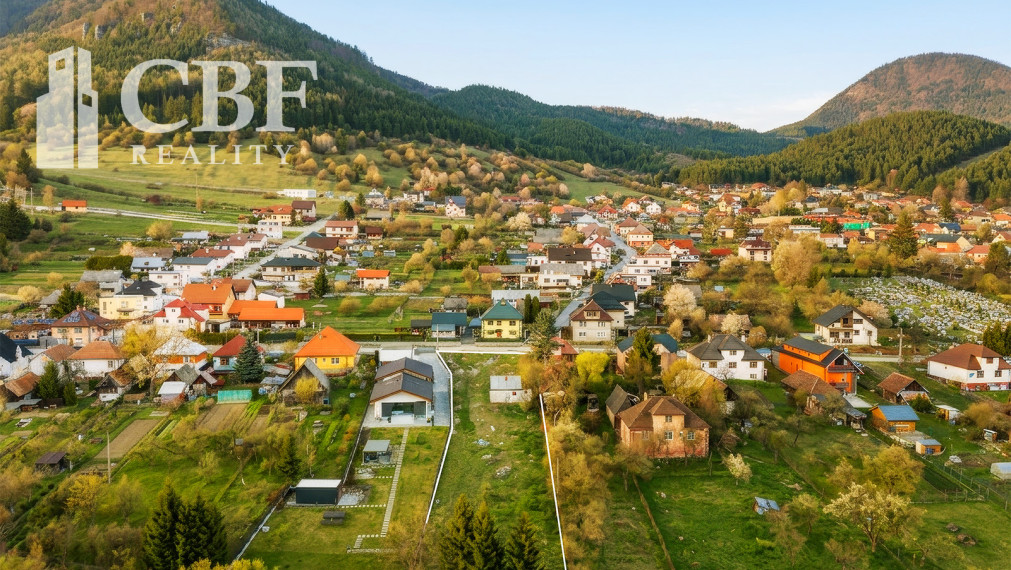 Stavebný pozemok v Ružomberku - Hrboltová - 1 914 m2