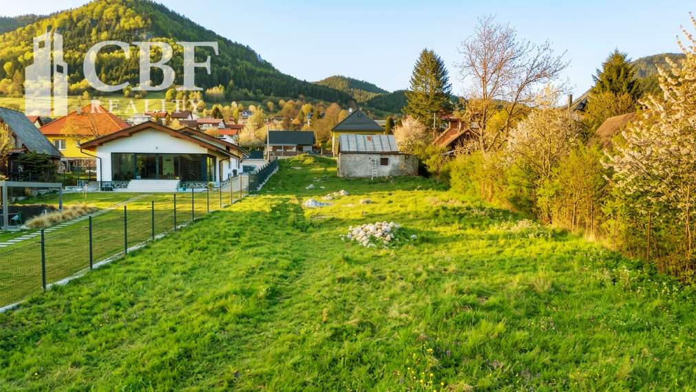 Stavebný pozemok v Ružomberku - Hrboltová - 1 914 m2
