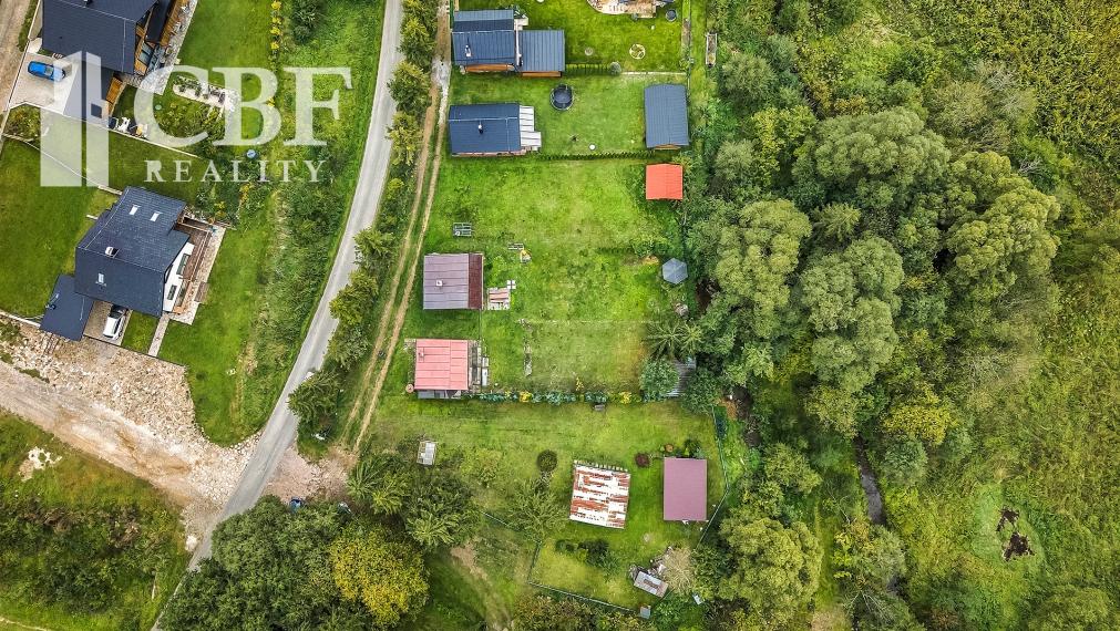 Záhradkárska chata s vlastným pozemkom 404 m² v krásnom prostredí Podolínca