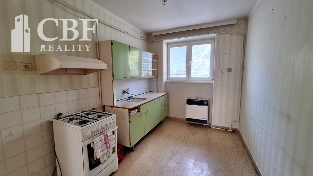 3-iZBOVÝ BYT S BALKÓNOM NA PREDAJ !