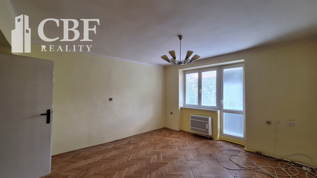 3-iZBOVÝ BYT S BALKÓNOM NA PREDAJ !