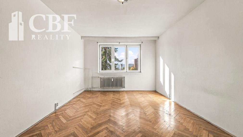 3-IZBOVÝ BYT 75 M², S BALKÓNOM NA OKRUŽNEJ ULICI | POPRAD