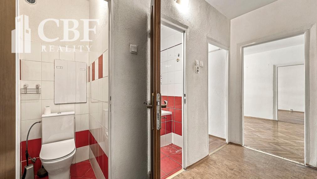 3-IZBOVÝ BYT 75 M², S BALKÓNOM NA OKRUŽNEJ ULICI | POPRAD