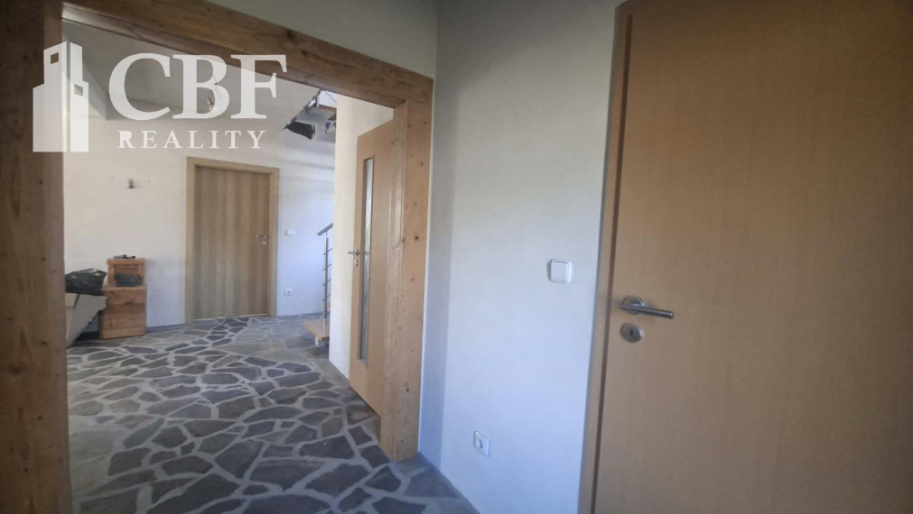 NA PREDAJ DVOJPODLAŽNÝ RODINNÝ DOM V BETLIARI