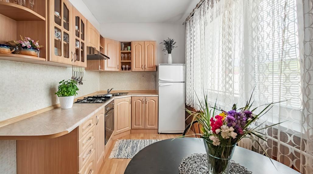 PREDANÉ 3-izbový byt v tichej lokalite s množstvom zelene