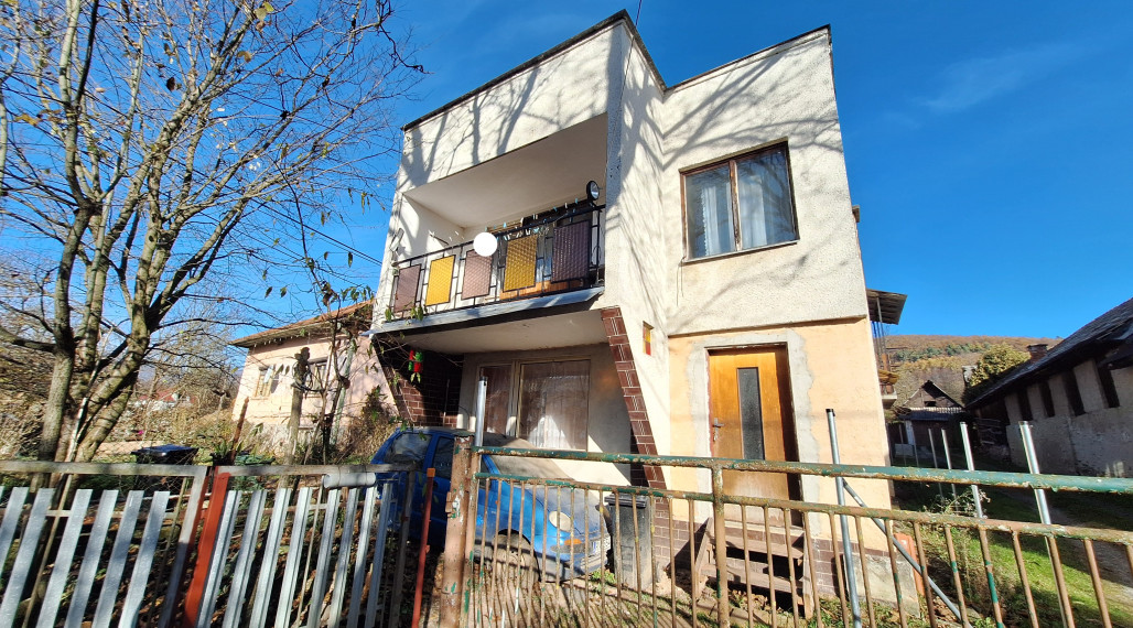 RODINNÝ DOM NA PREDAJ V OBCI ROCHOVCE