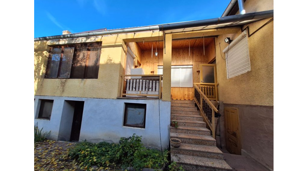 RODINNÝ DOM NA PREDAJ V OBCI PLEŠIVEC !