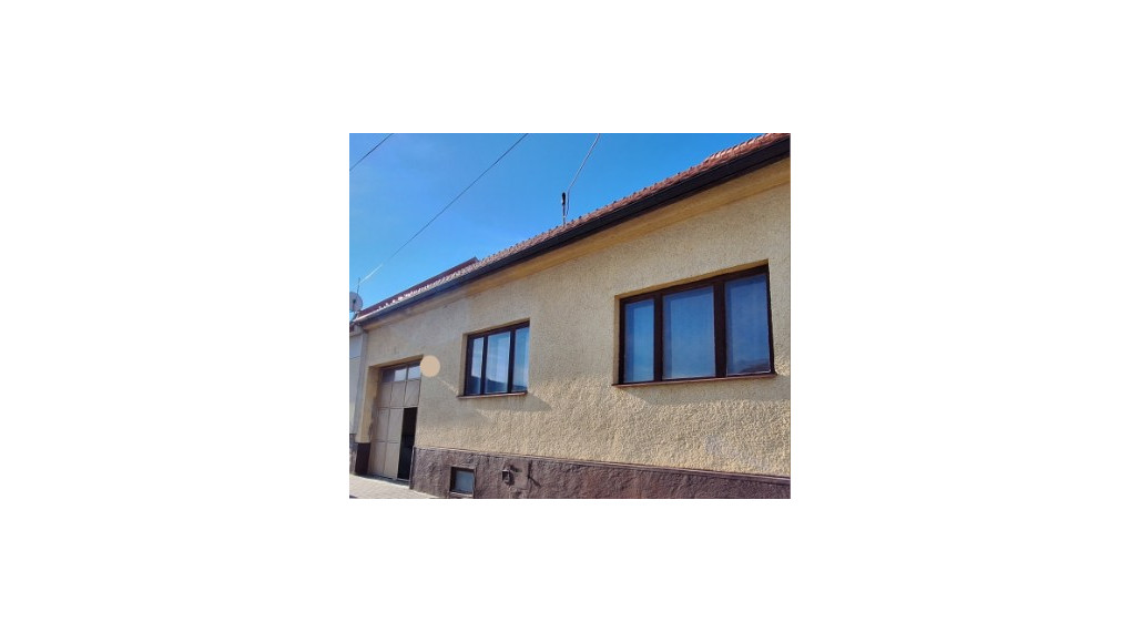 RODINNÝ DOM NA PREDAJ V OBCI PLEŠIVEC !