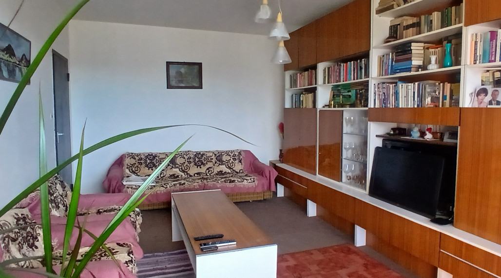 Na predaj 3-izbový byt s balkónom- Slnečná ulica, Rožňava