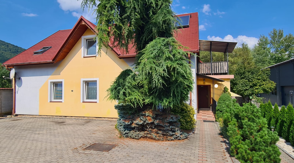 ZABEHNUTÉ UBYTOVANIE A BOWLING BAR NA PREDAJ !