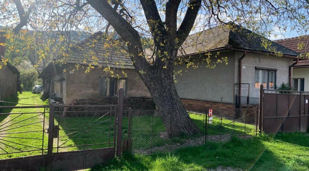 DVA DOMY, JEDEN POZEMOK - UNIKÁTNA PRÍLEŽITOSŤ- NADABULA