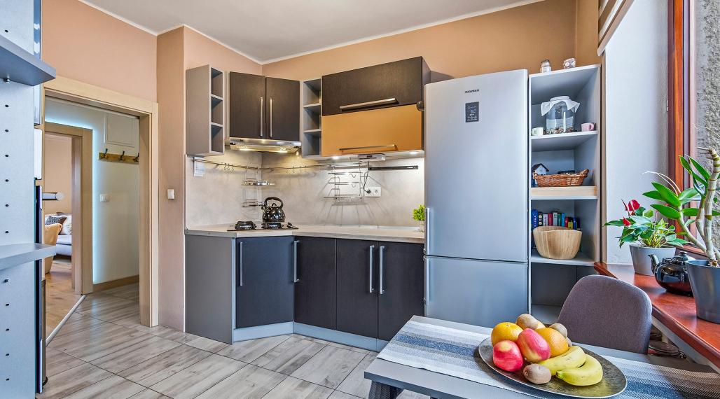 NA PREDAJ Výnimočný 3-izbový byt v Kežmarku so záhradou